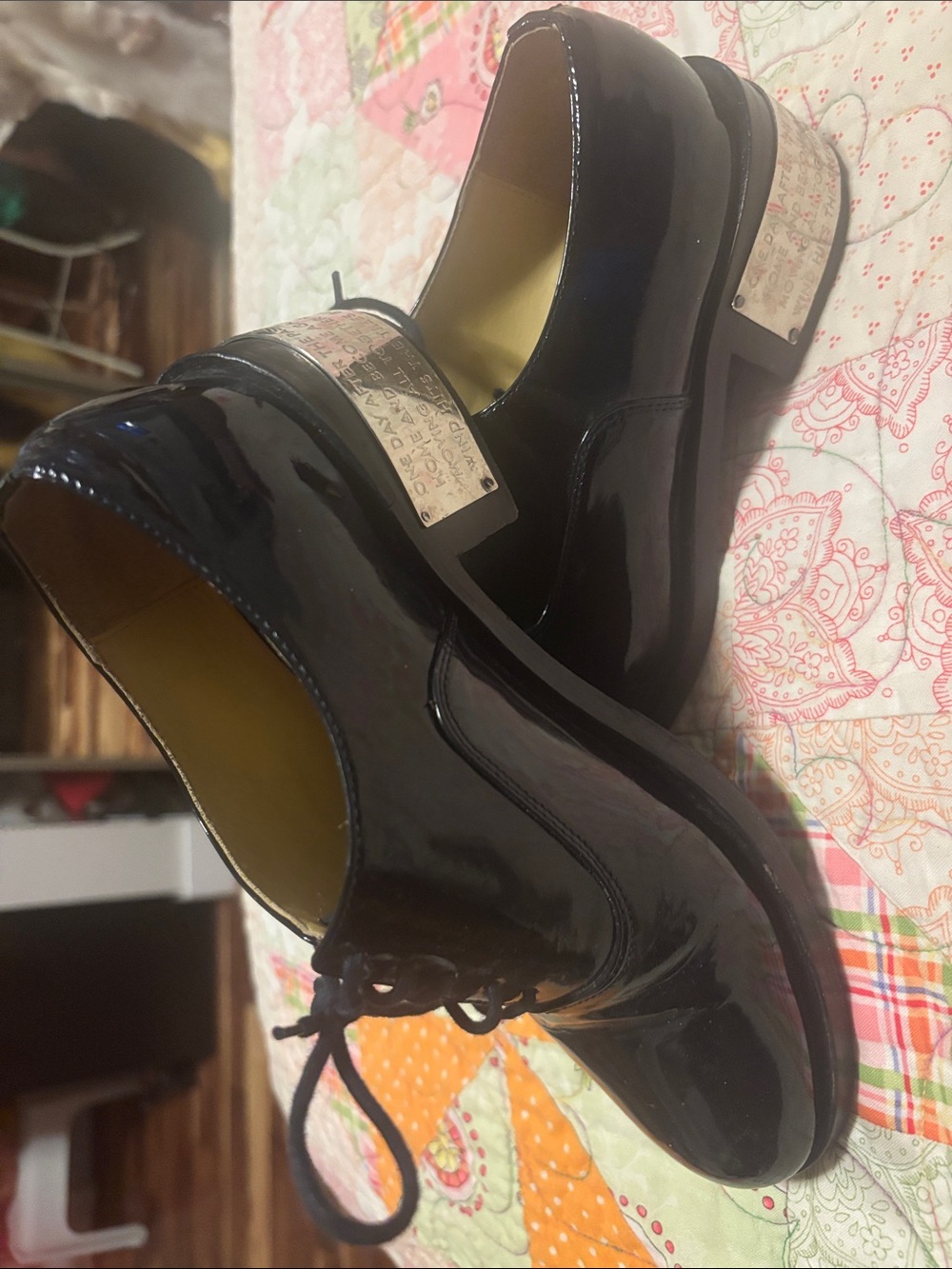Ladie’s Black Patent Lace-Up Dress Derbys with Decorative Heel Panel